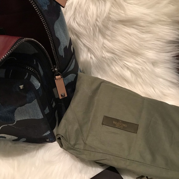 Valentino - Picture 10 of 10